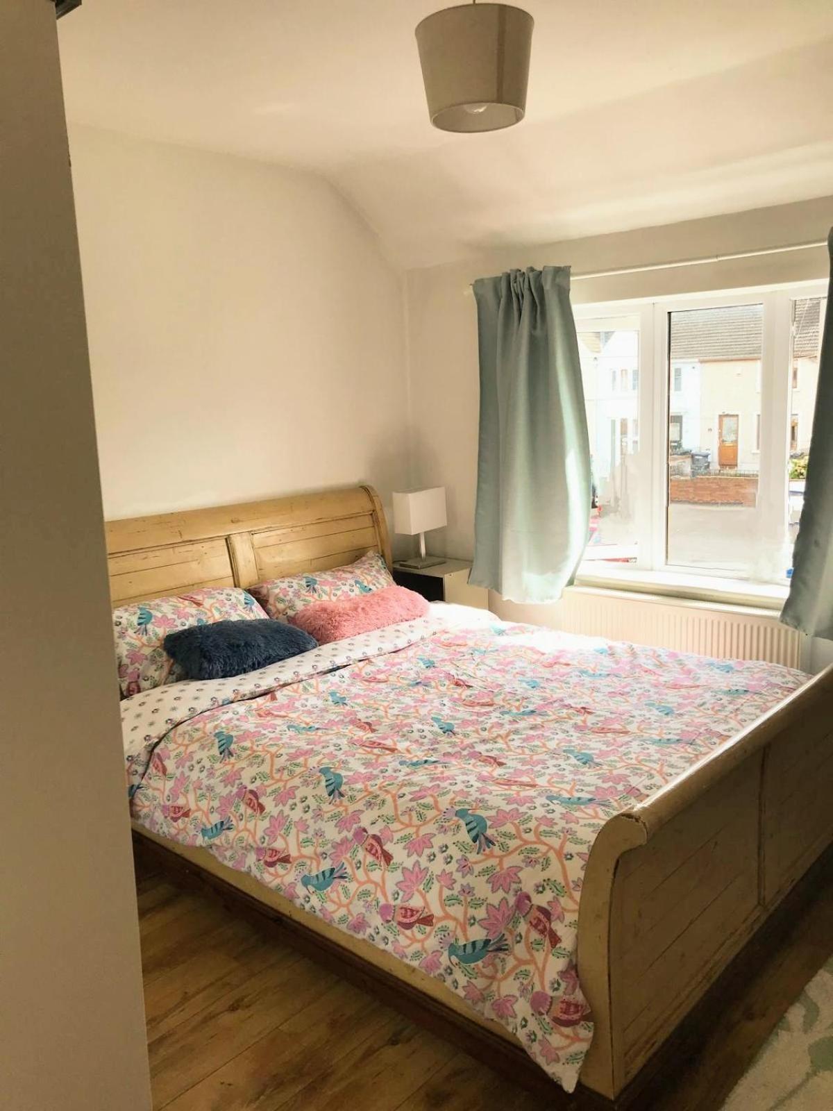 Spacious 3 Bed Townhouse In 12 Apartment Dublin