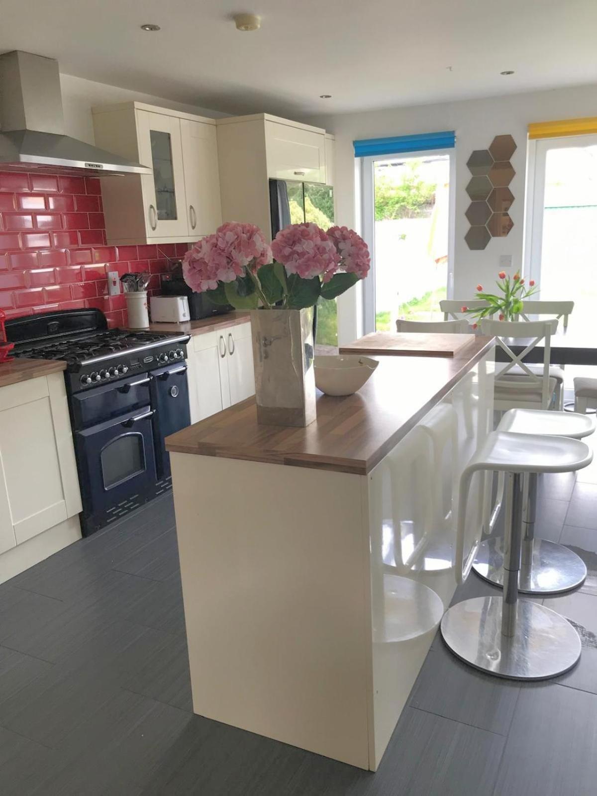 Spacious 3 Bed Townhouse In 12 Dublin