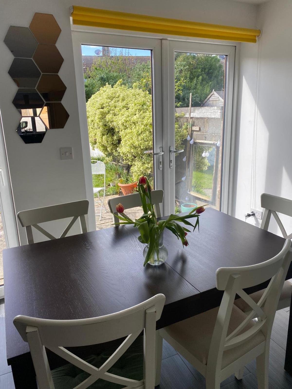 Spacious 3 Bed Townhouse In 12 *