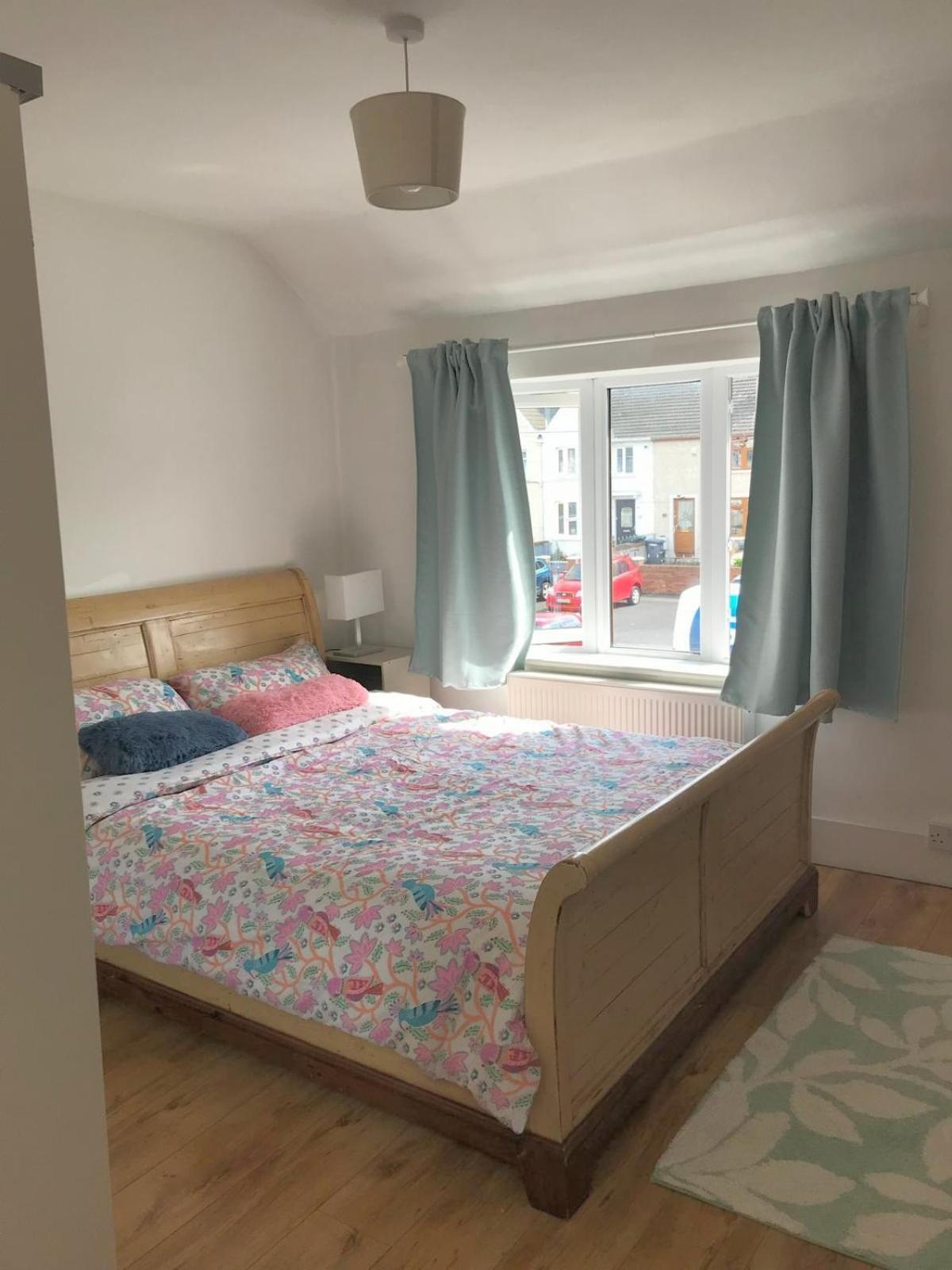 Spacious 3 Bed Townhouse In 12 Apartment