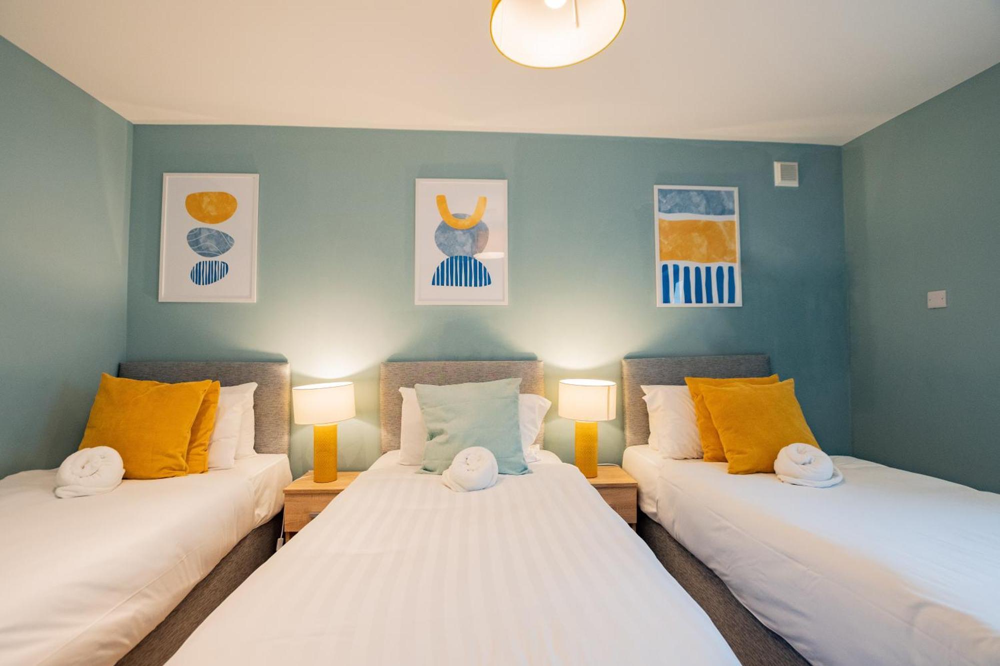 The Large Group House -sleeps 21 Holiday home *
