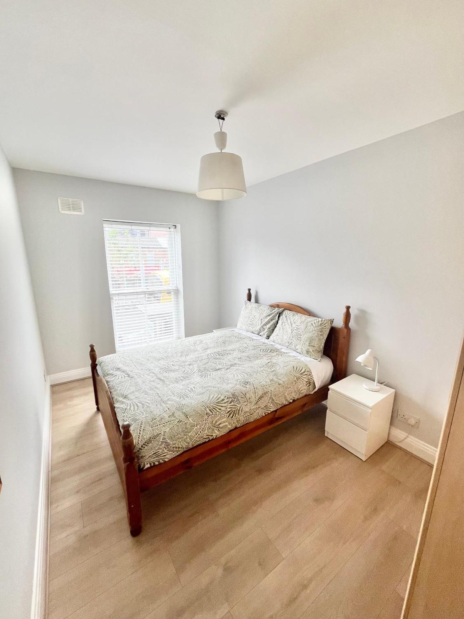 - 2 Bedrooms * Dublin