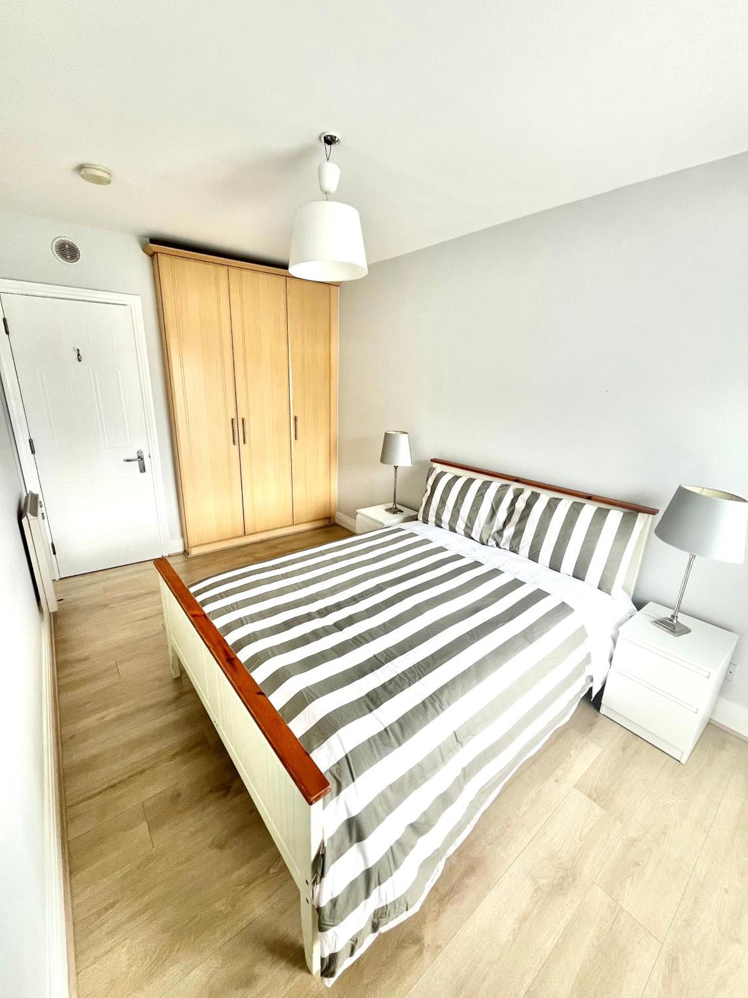 - 2 Bedrooms