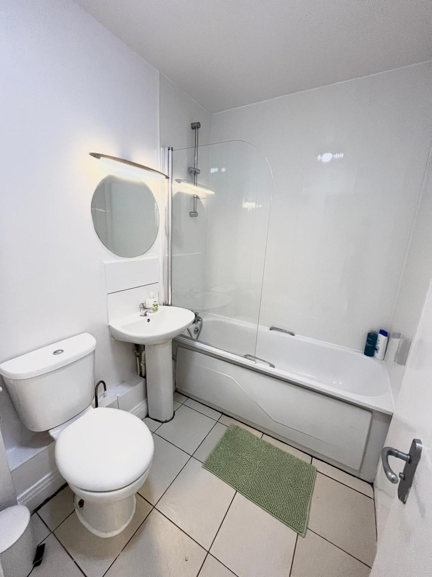 - 2 Bedrooms Apartment Dublin