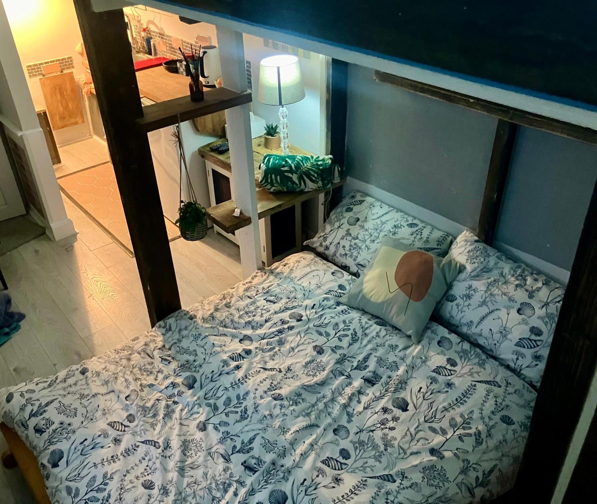 At 39 Apartment *