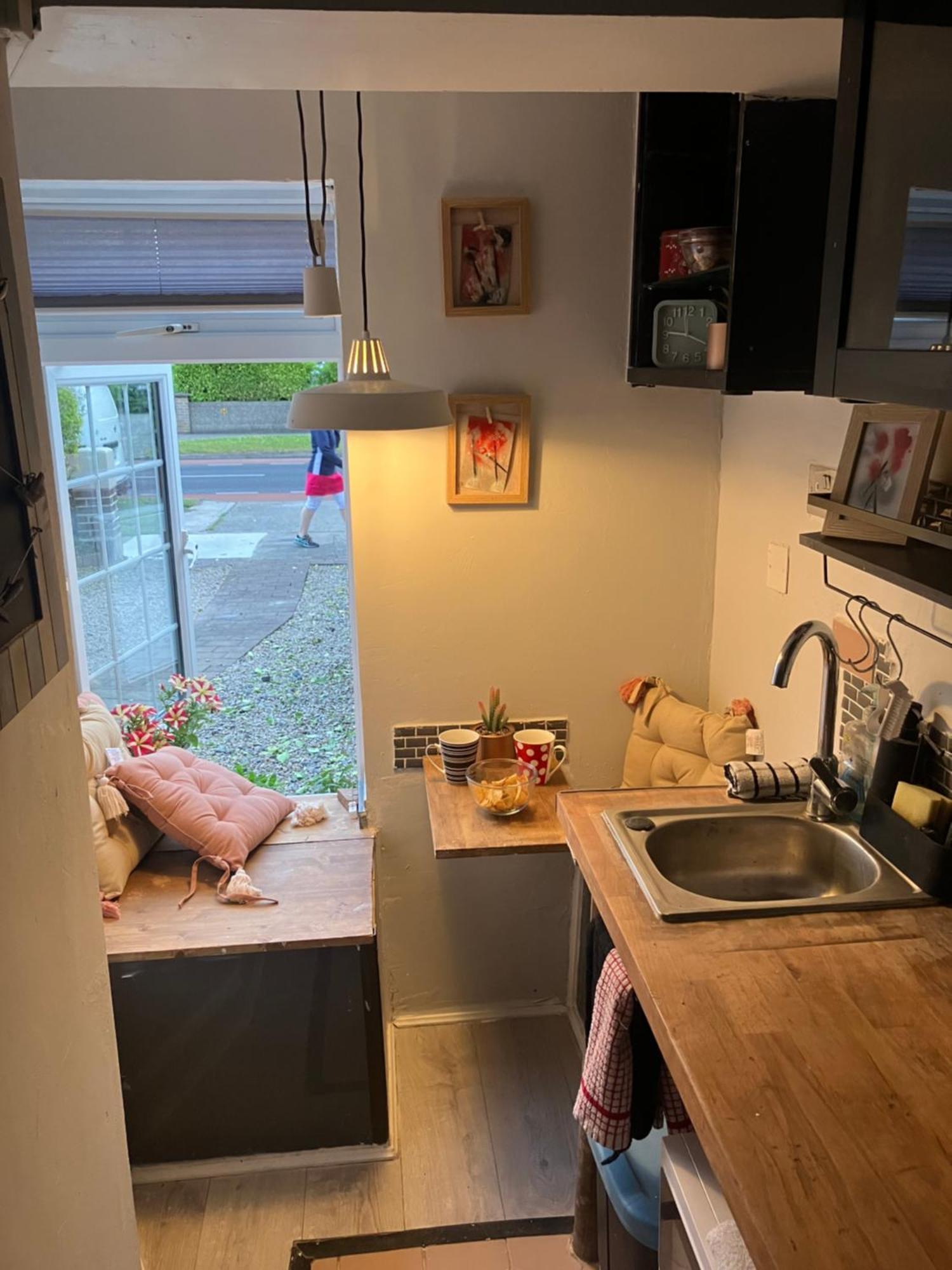 Apartment At 39 *