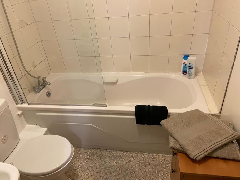 City Centre Apt With Balcony Great Location & Neighborhood * Dublin