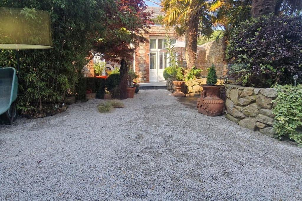 Apartment Hideaway Garden Paradise Dublin