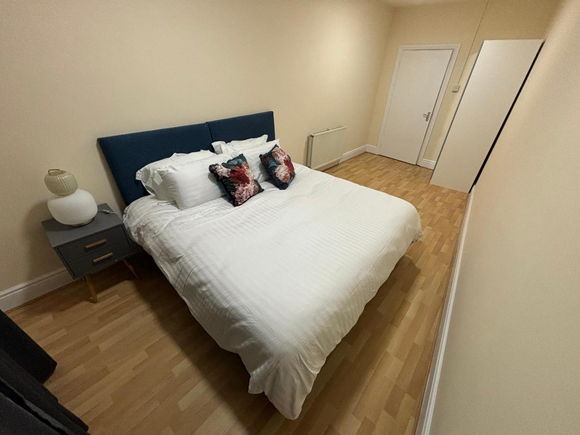 Apartment Cozy Pink House Fairview 6 Beds Dublin