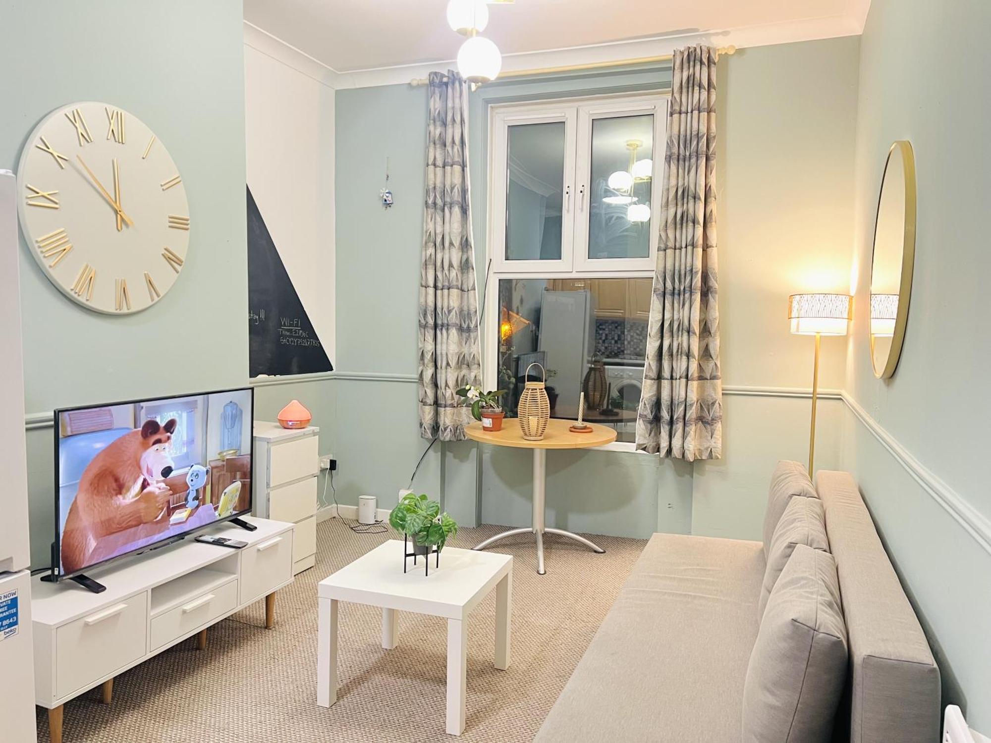 Center Apartment *