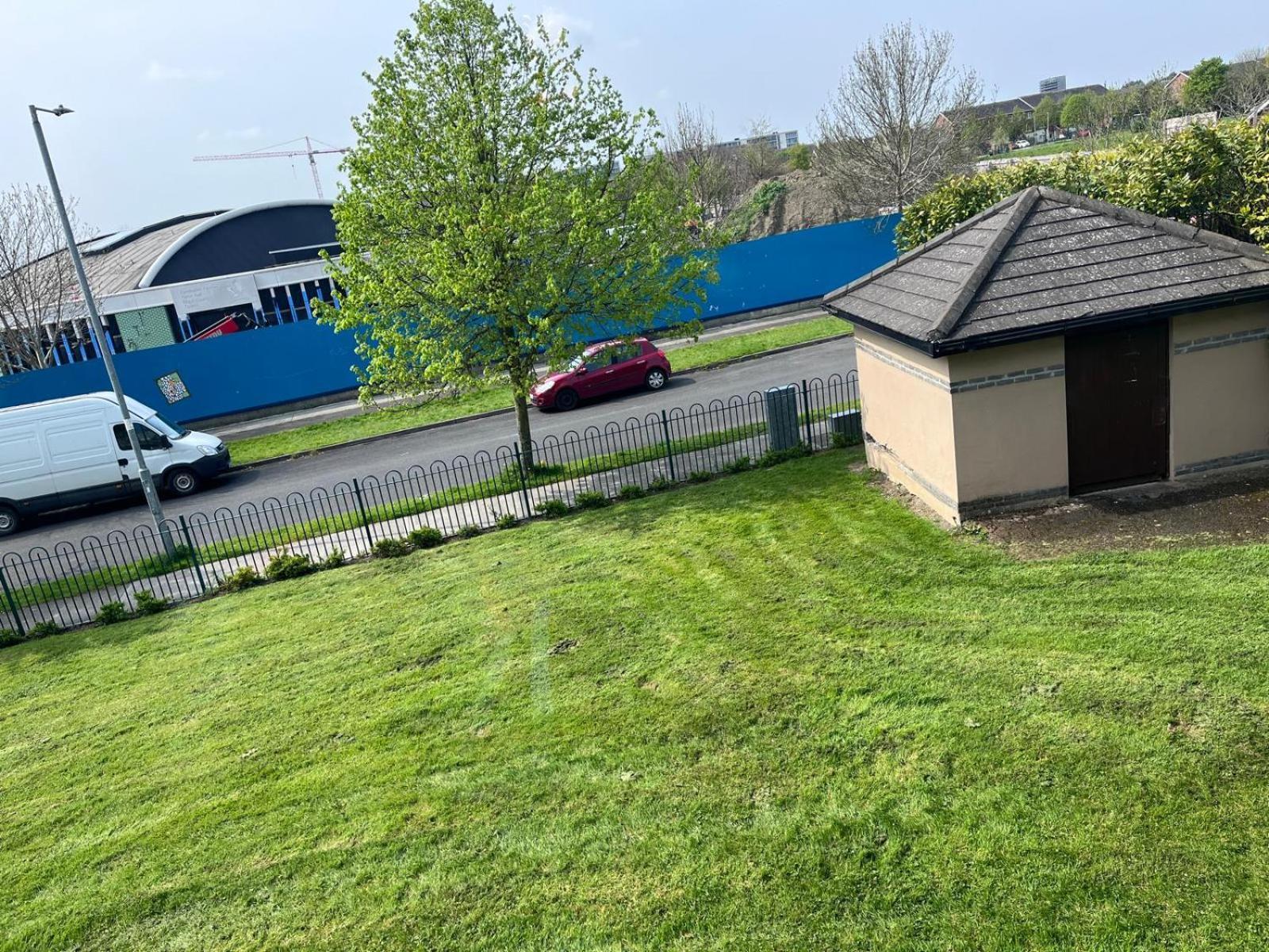 Lovely Twin With Ensuite Bathroom 15 Mins From Airport