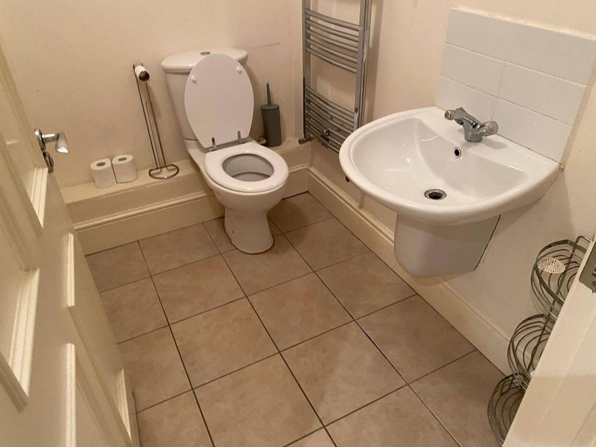 Modern 3 Bedrooms Near Dundrum Apartment Dublin