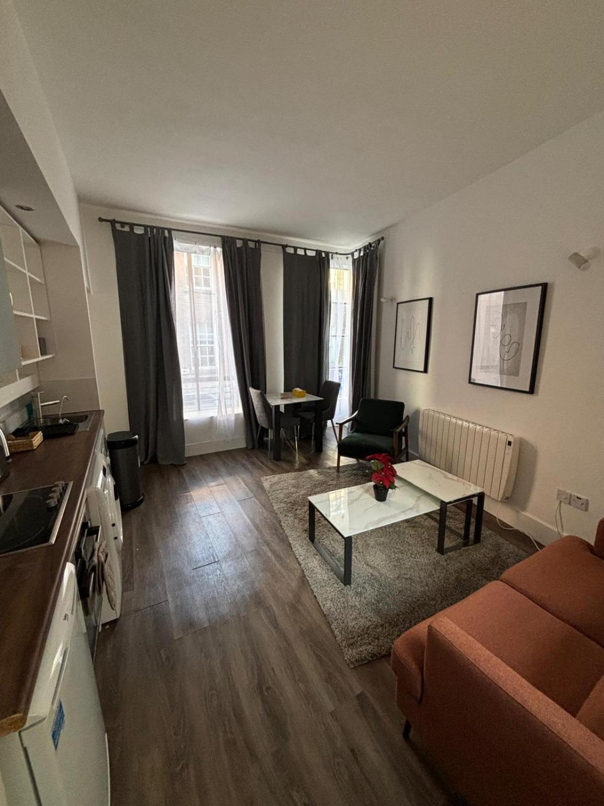 Temple Bar - Entire 2 Bedroom * Dublin