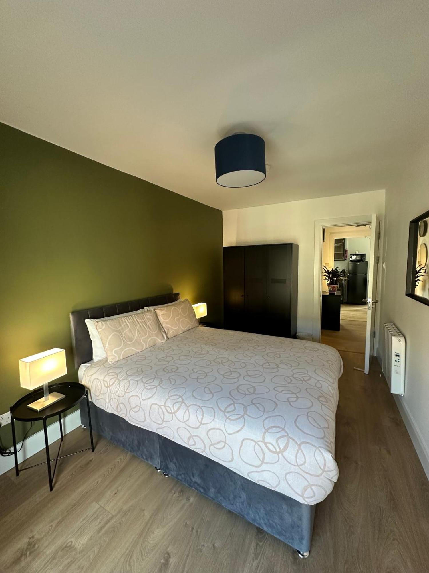 Modern City Centre Apartment