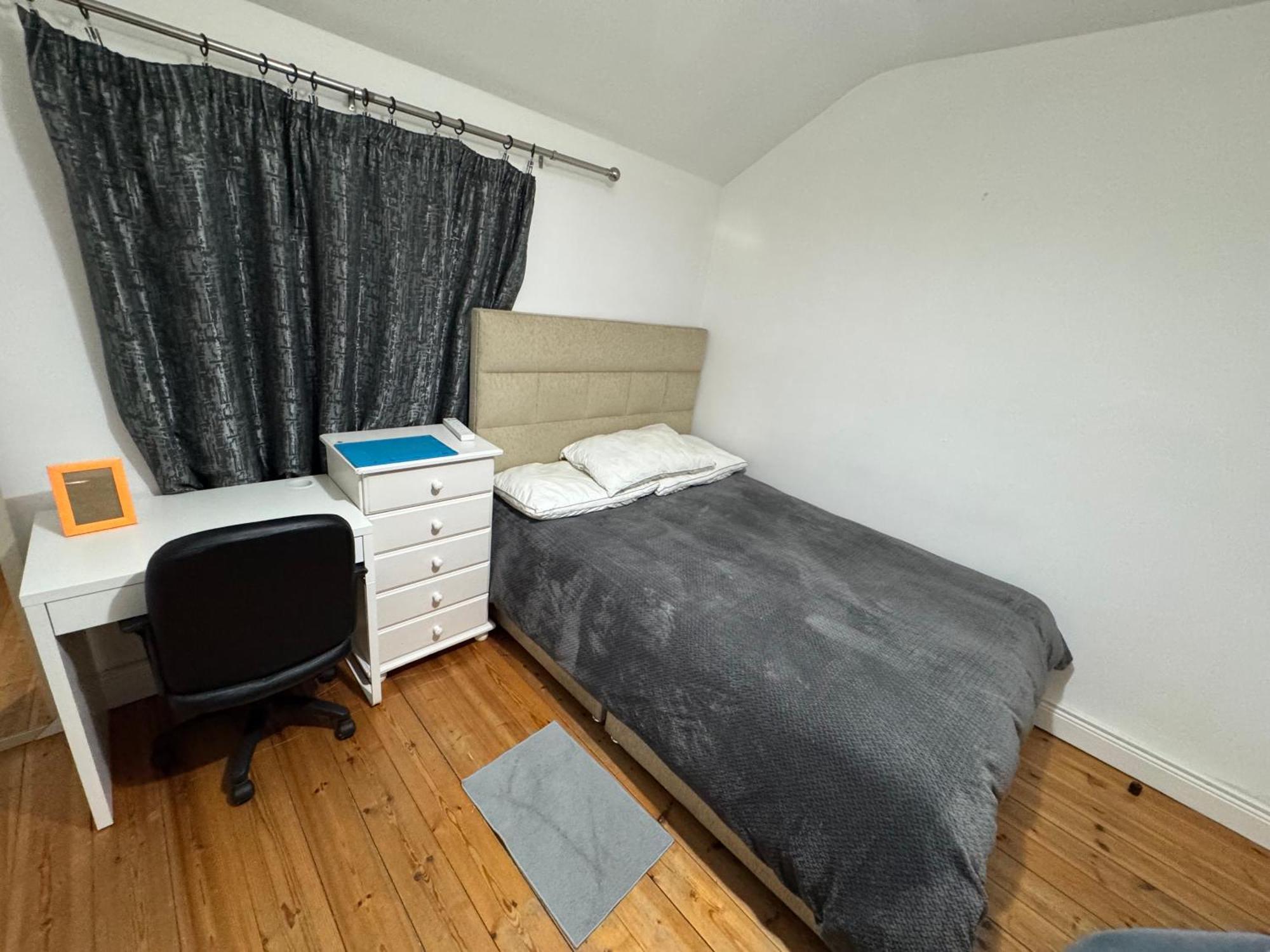 Cozy Double Bedroom Dublin