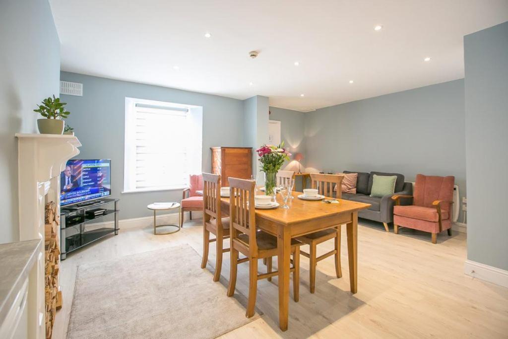 Apartment Pearse Street Gardens Dublin
