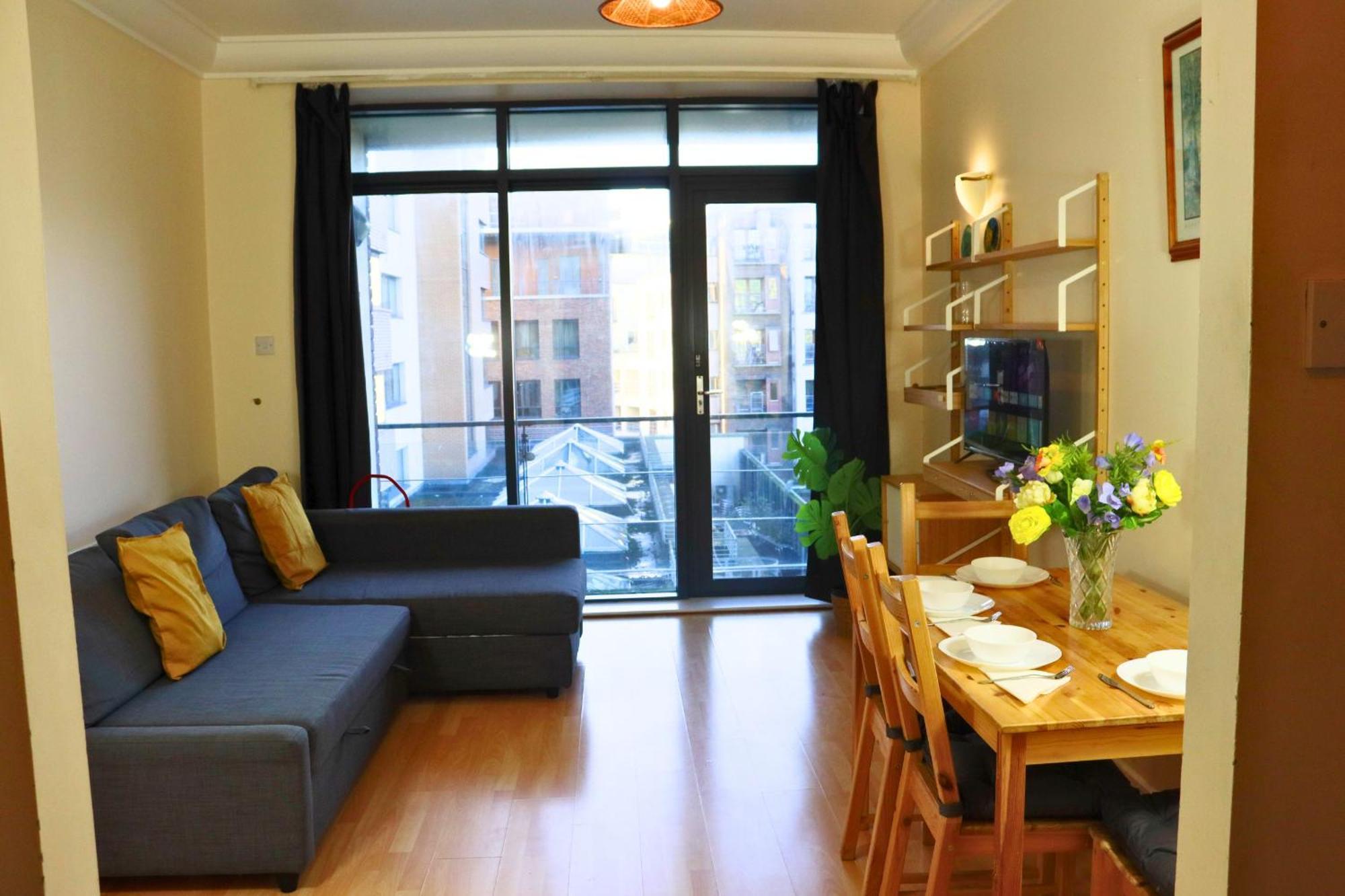 Emerald Escape Flat Near Ifsc Apartment