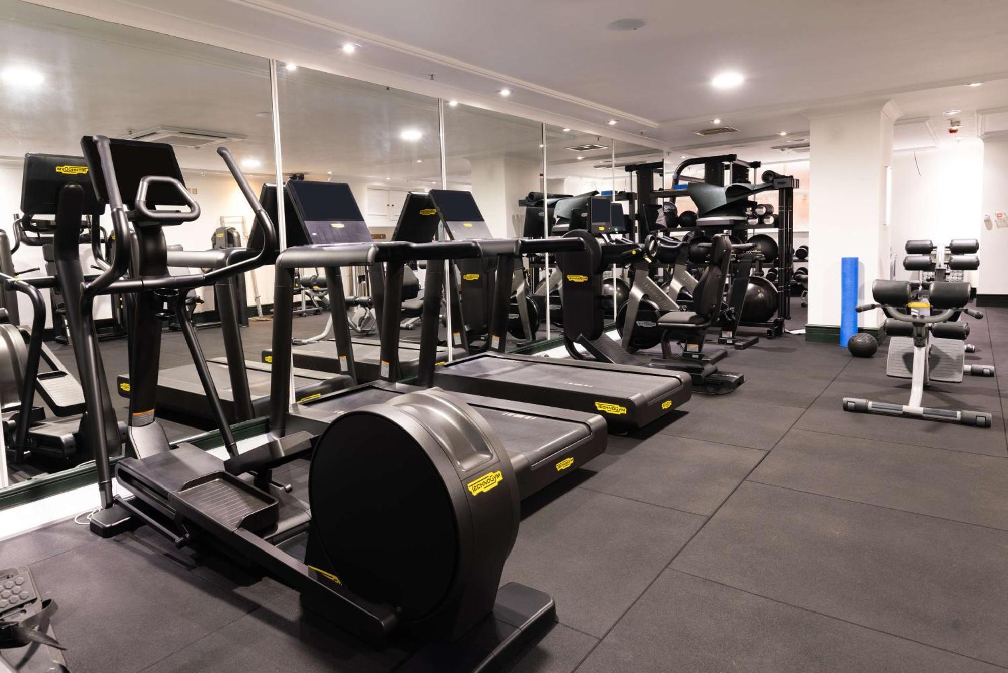 Conrad Hotel 5*