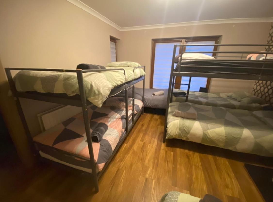 Airport To Sleep, Kitchen Only 7 Days Reservation, Mix