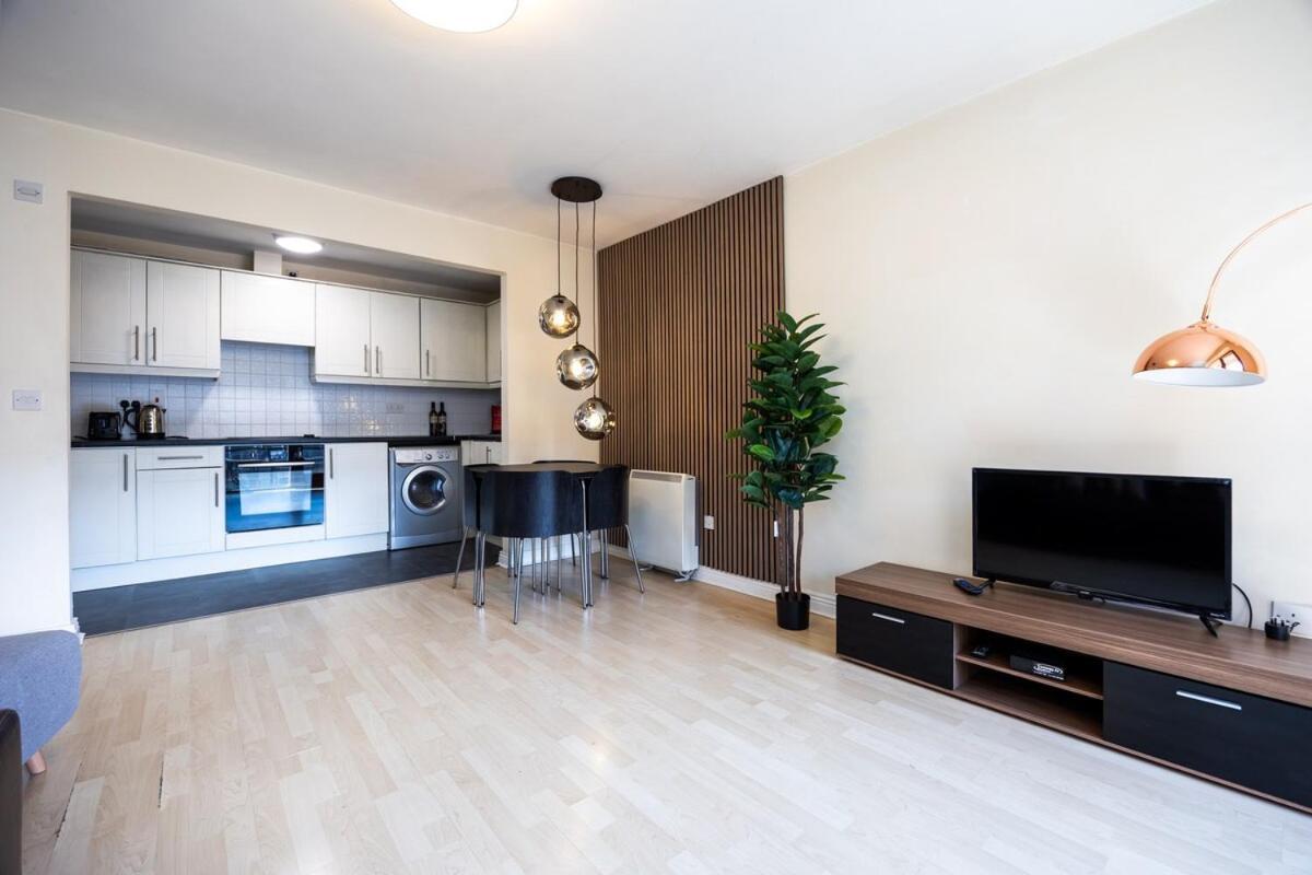 Scandinavian-inspired 2bed Near River Liffey Apartment Dublin