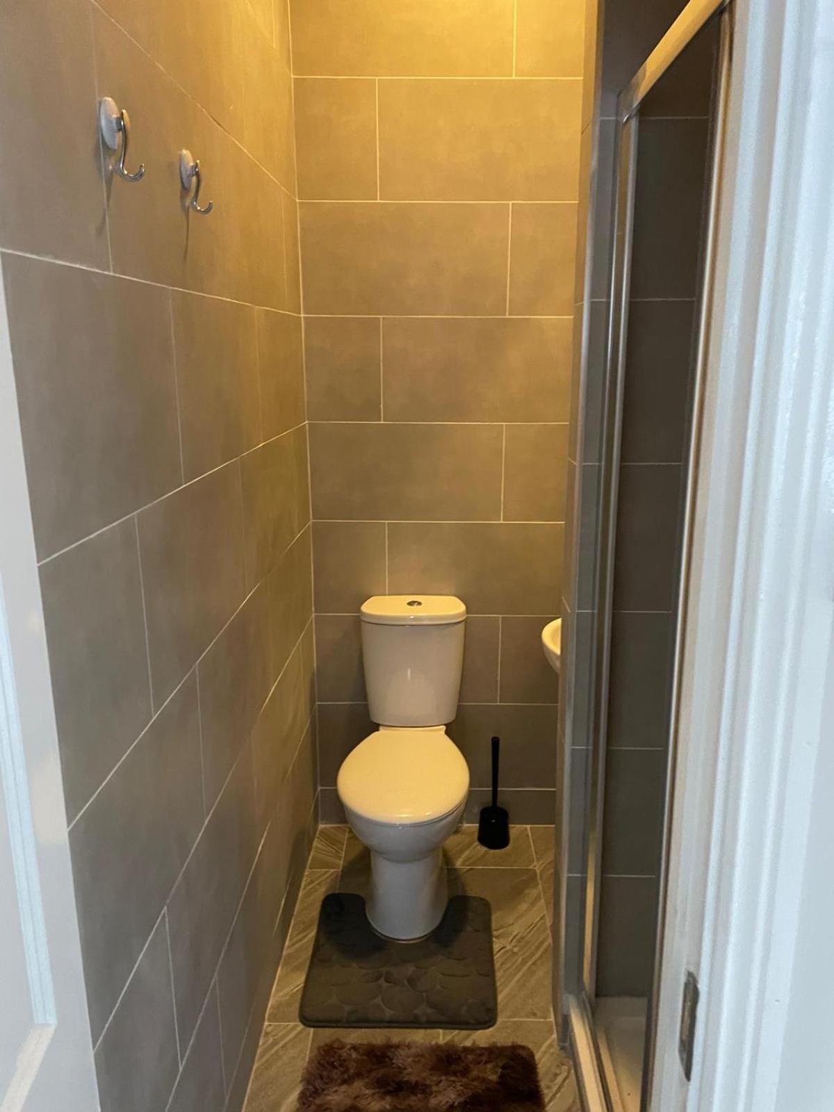 Superb Double Near Croke Park - 6 Guest house *