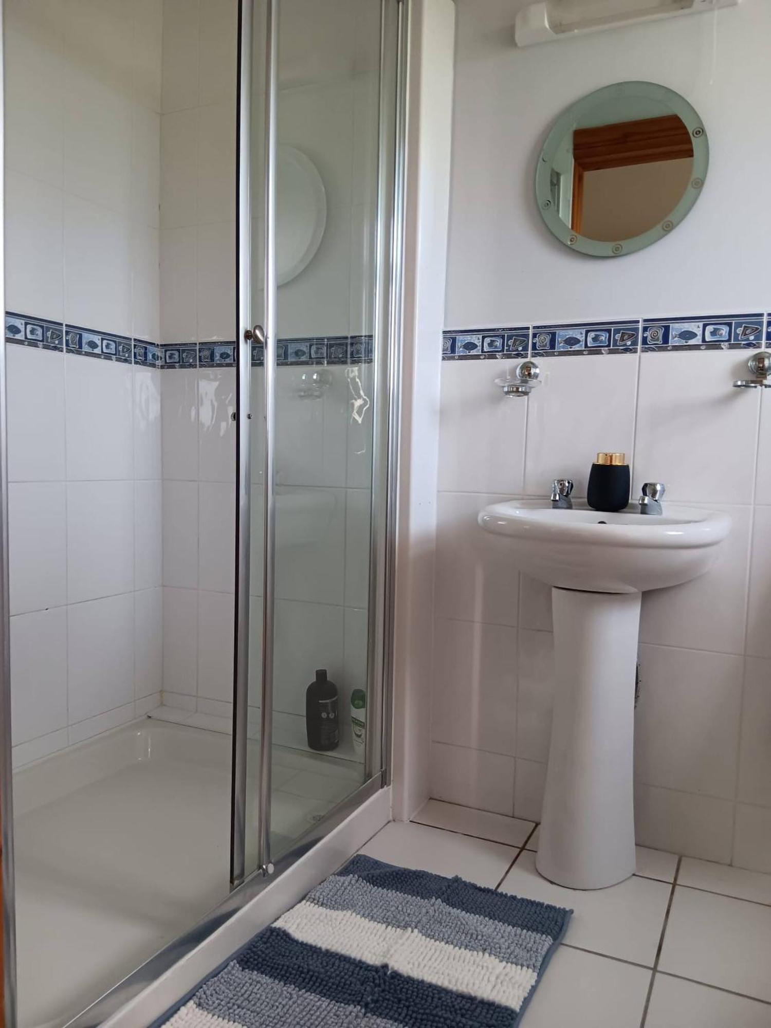 In Guest - 1 Williamstown, Ireland Crumlin (Mayo)