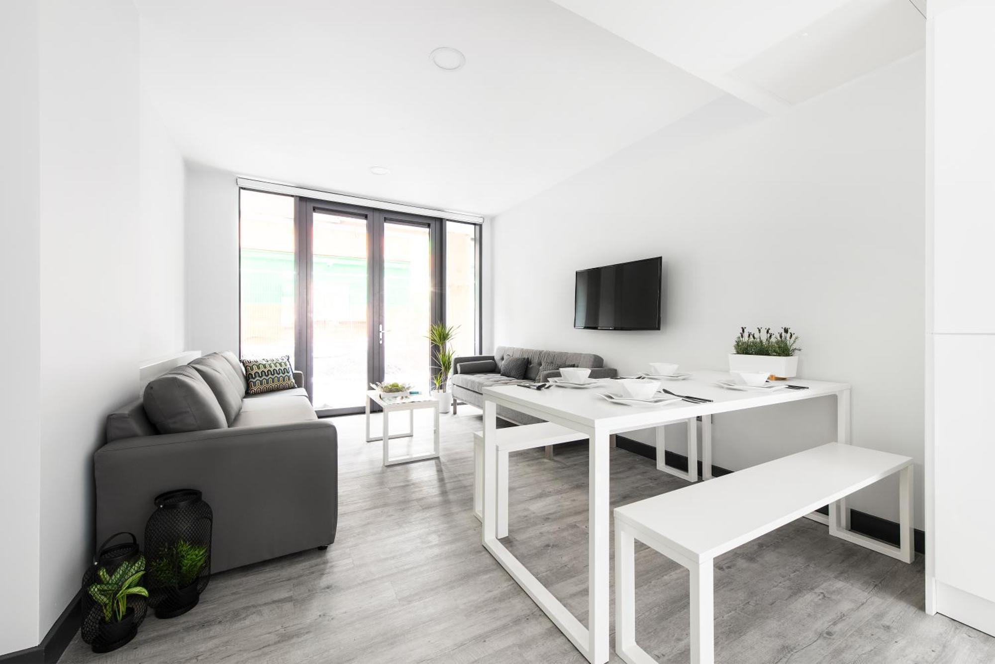 Yugo Explore New Mill Apartment