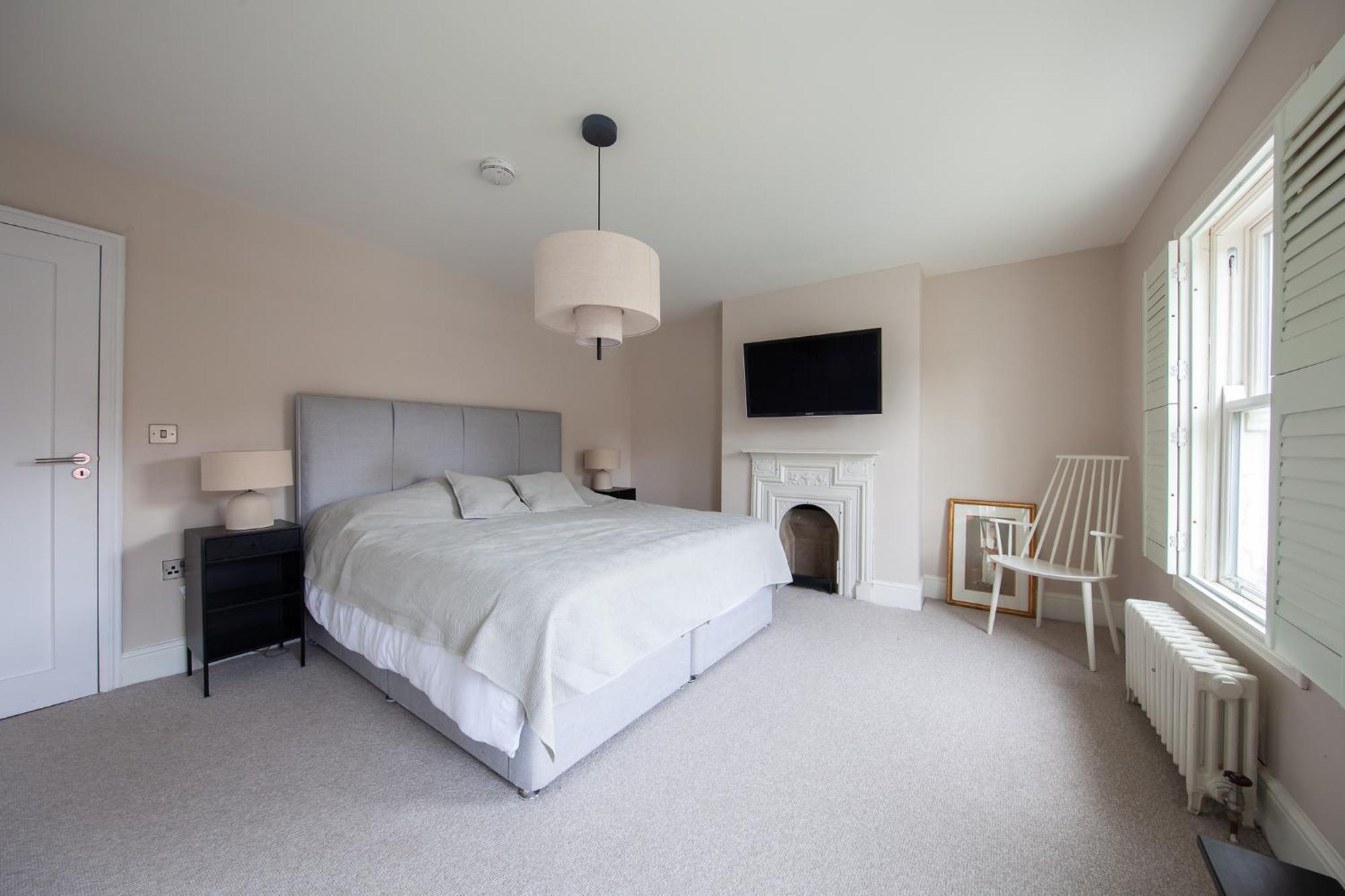Beautiful And Spacious In South Circular Rd Holiday home