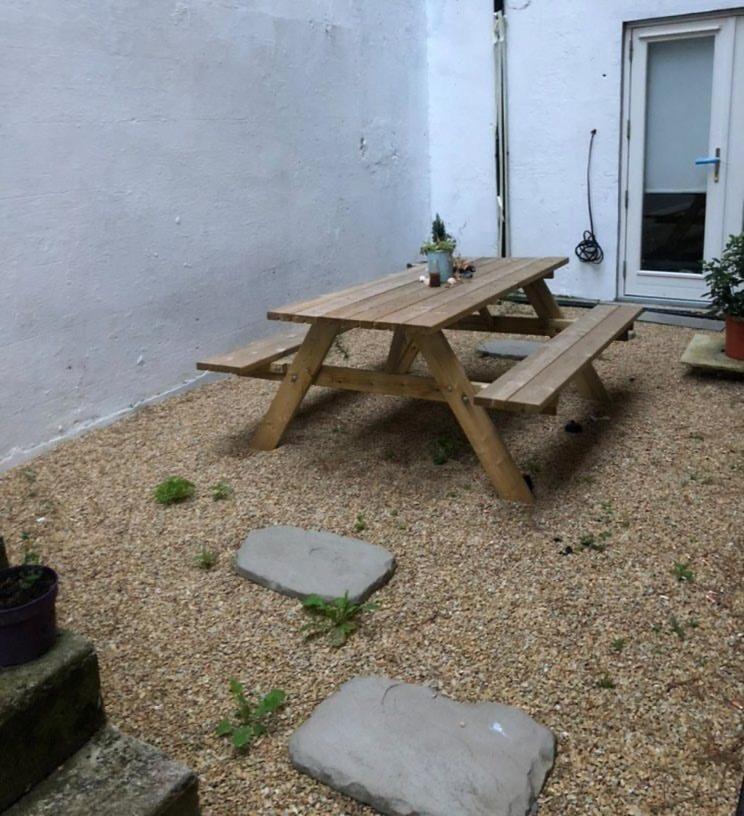 Apartment Two Bedroom Modern Basement Apartment *