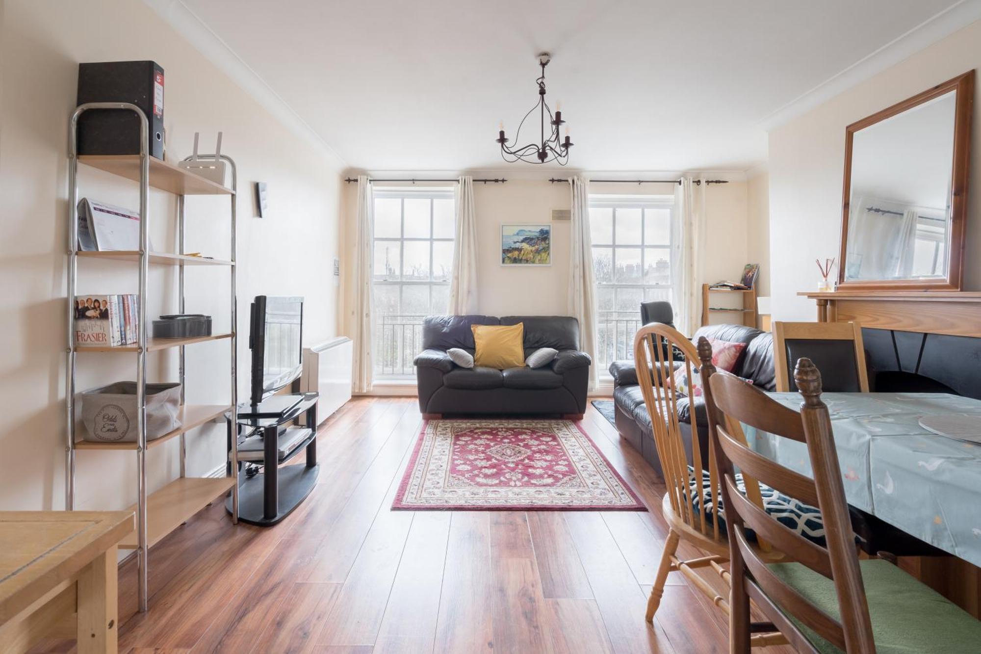 2bd Flat In Heart Of Apartment Dublin