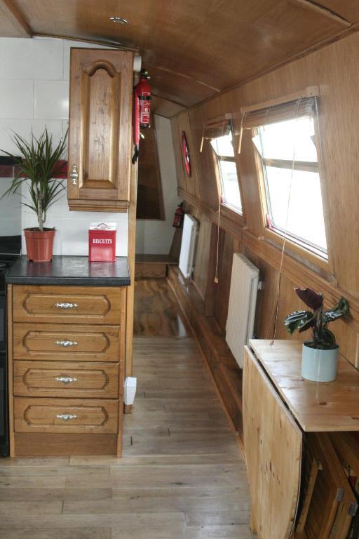 Barge Hire *