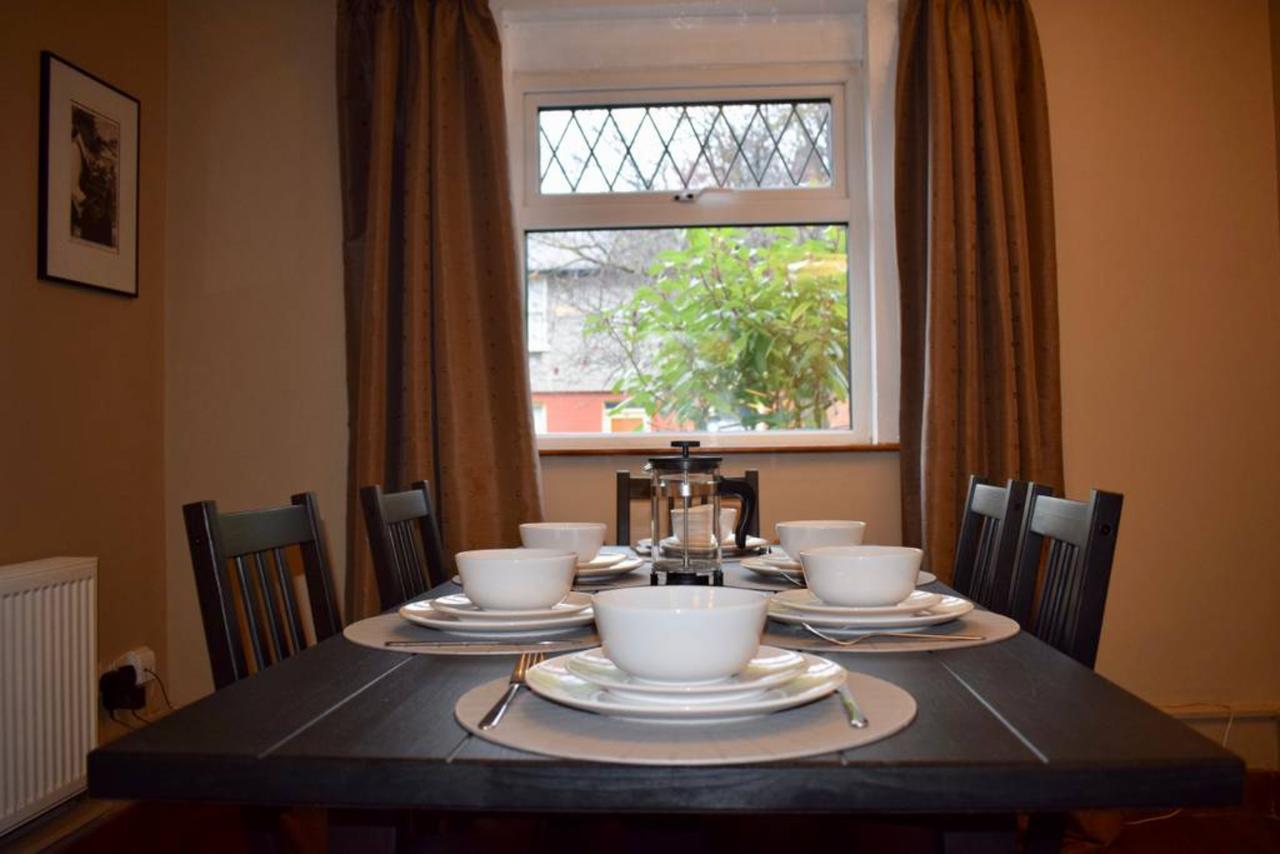 3 Bedroom House With Free Parking * Dublin