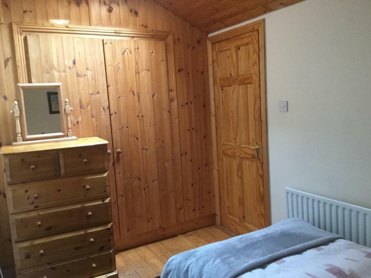 Large 5 Bedroom In Shankill South Dublin