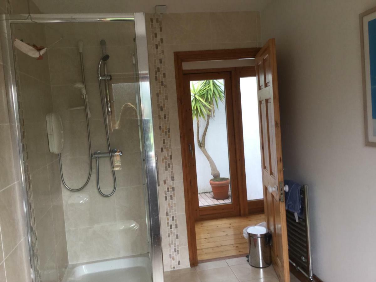 Large 5 Bedroom In Shankill South Dublin