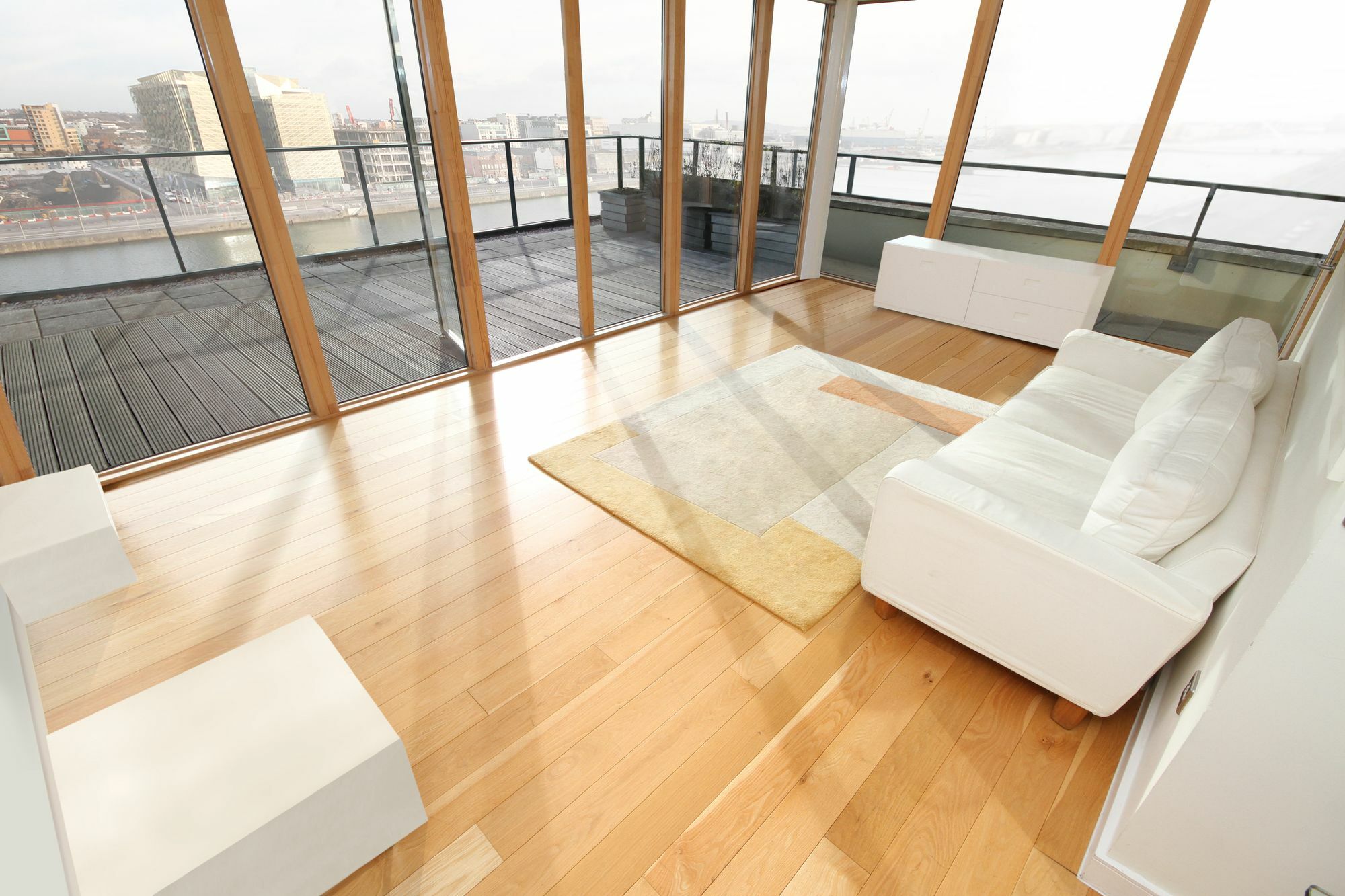 John Rogersons Quay Penthouse * Dublin
