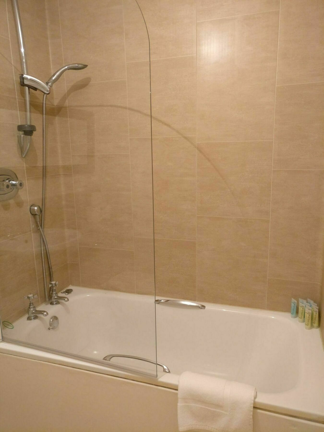 Metrostays - Antiques Quarter Apartment *