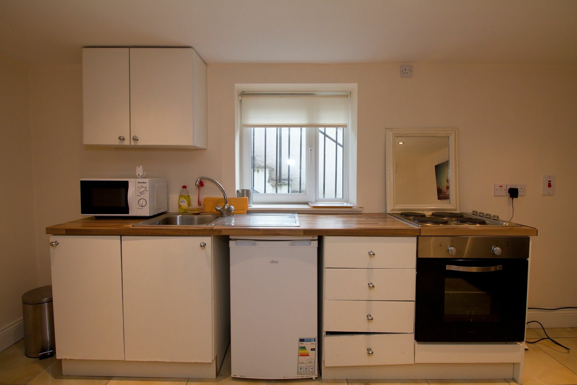 Belvidere Road Apartment *