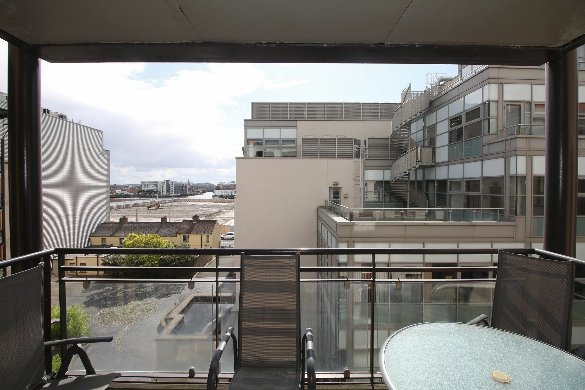 Point Village Modern Apartment Dublin