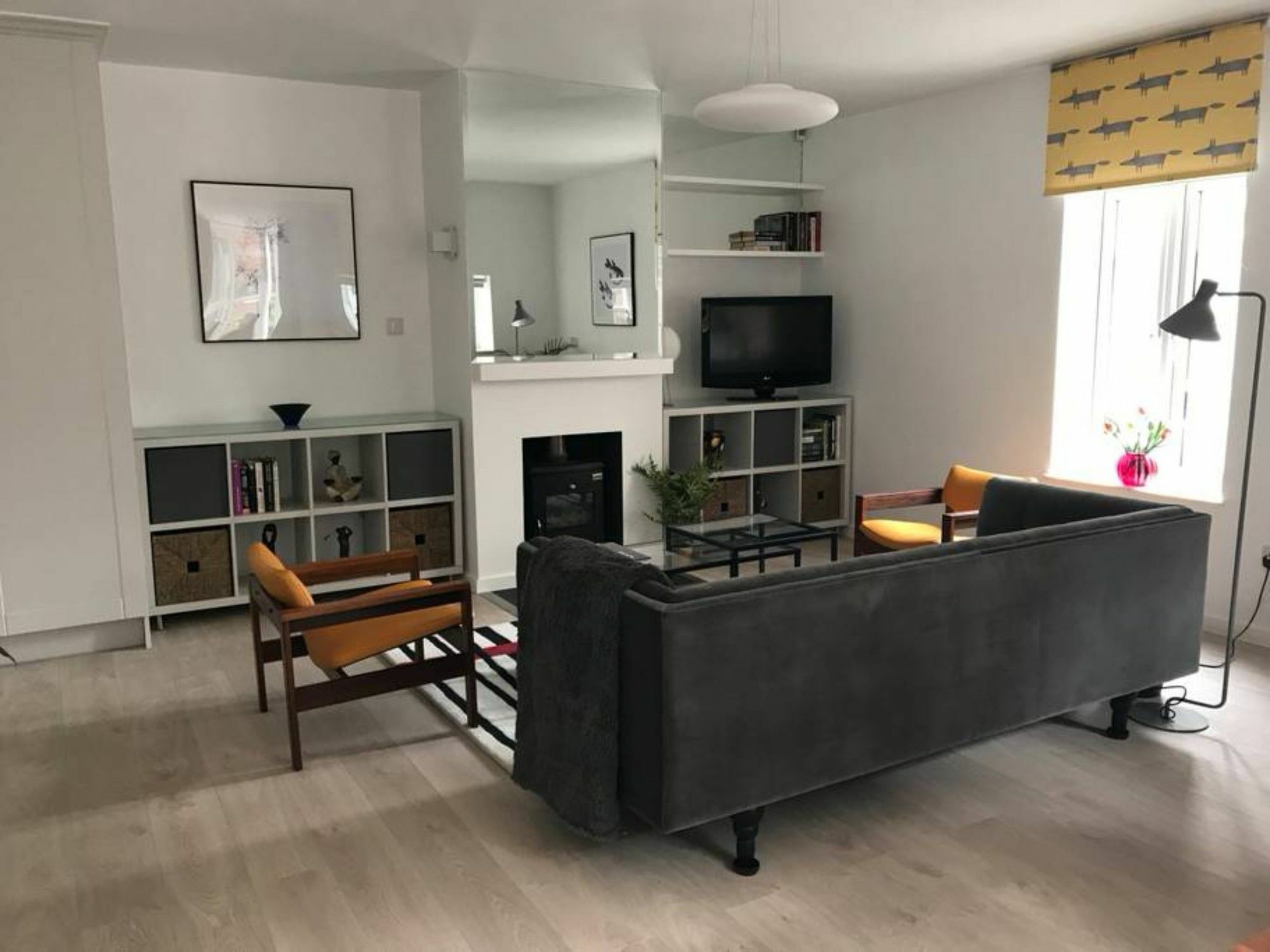 2 Bedroom Flat In Sleeps 4 Apartment *