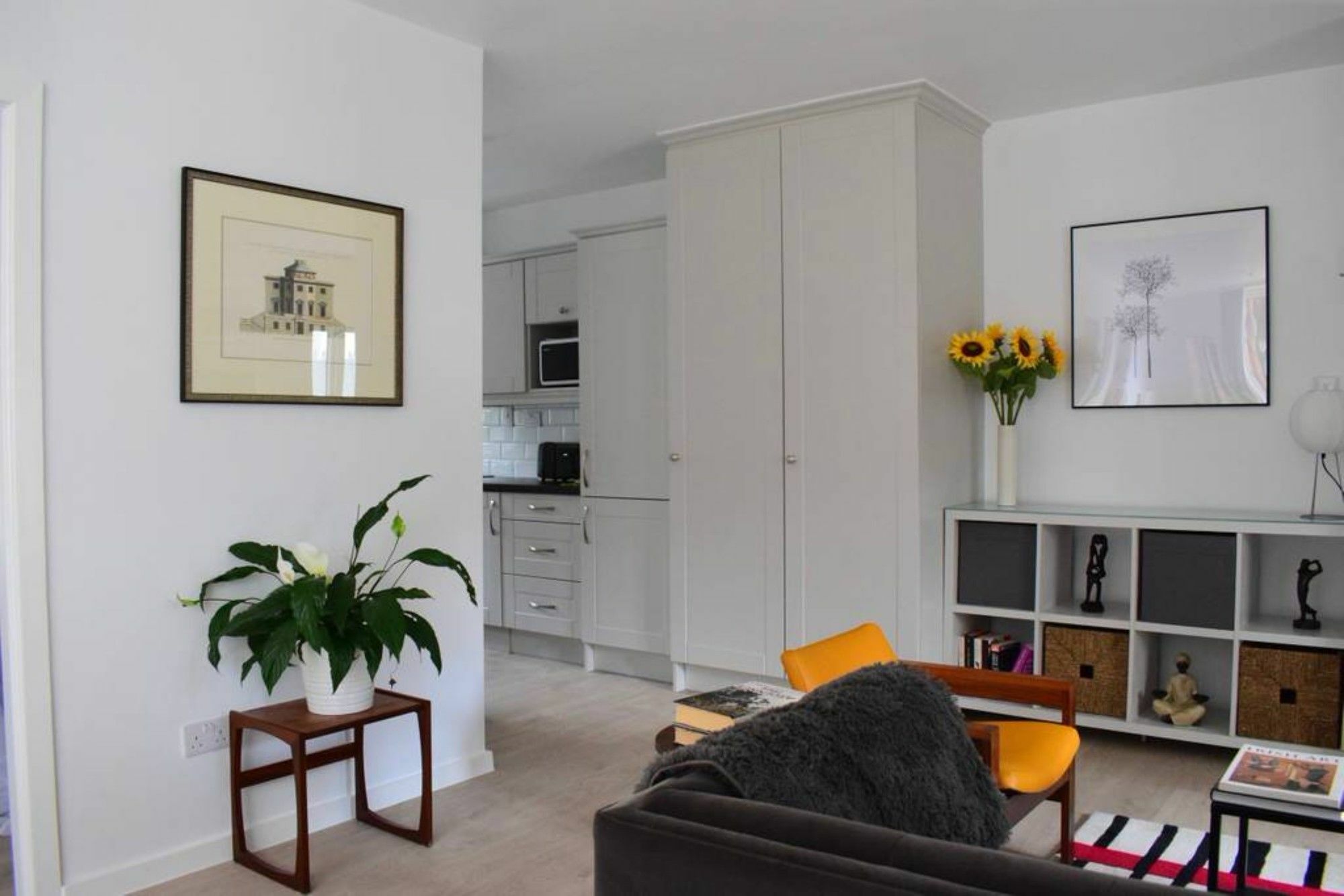 2 Bedroom Flat In Sleeps 4 Apartment *
