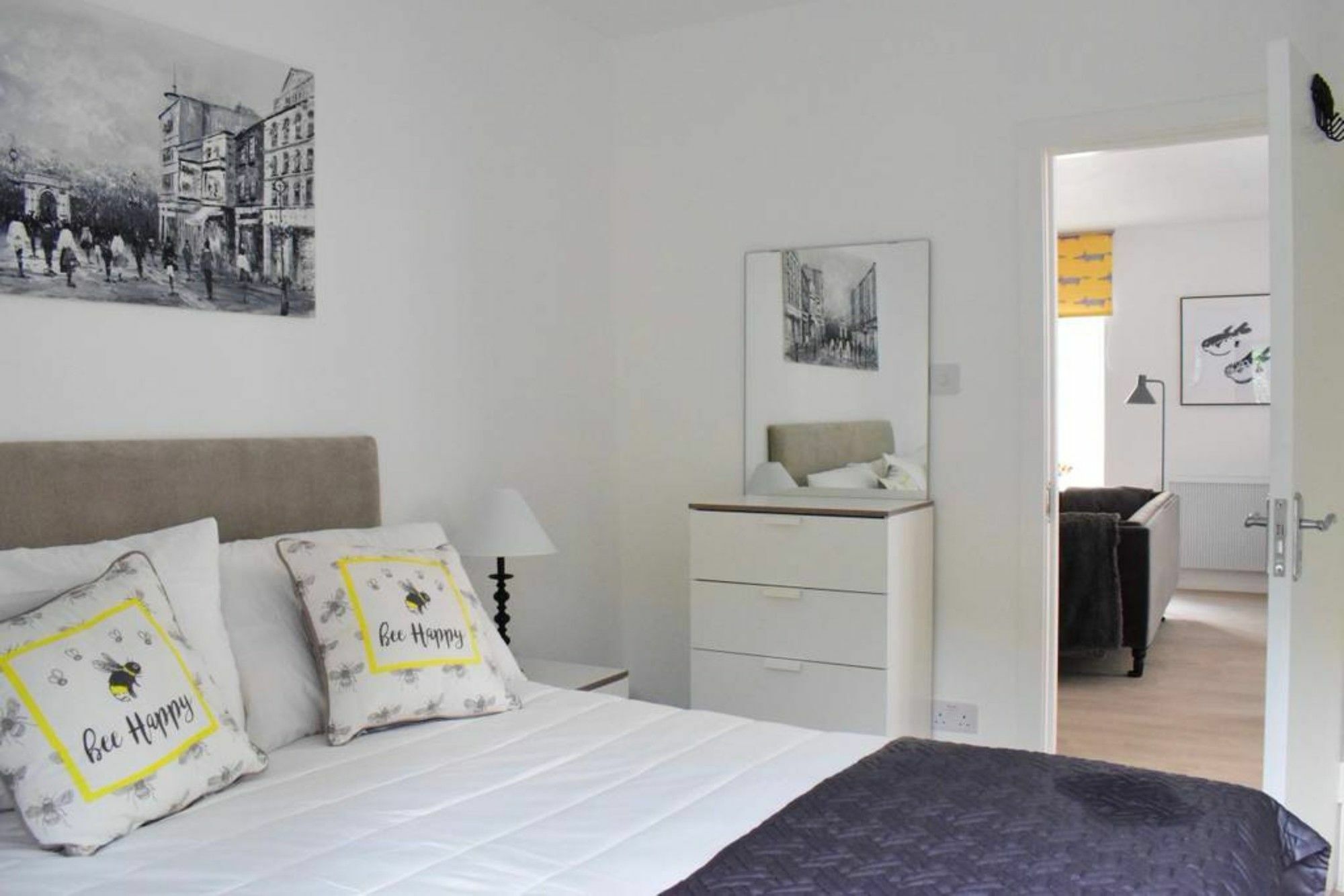 Apartment 2 Bedroom Flat In Sleeps 4 Dublin