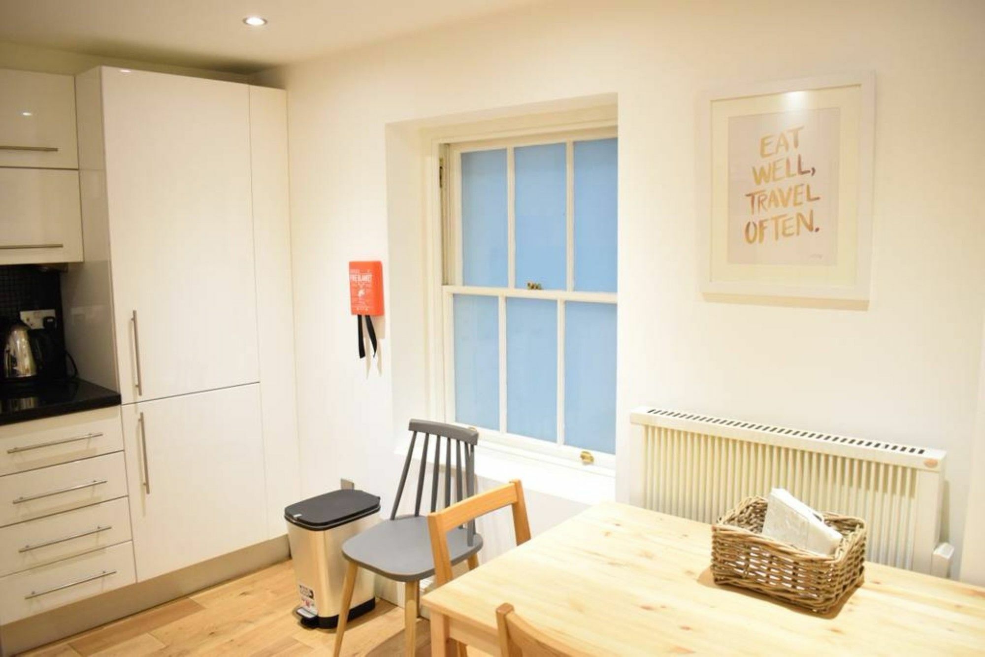 2 Bedroom Near Grafton Street Sleeps 4 Apartment