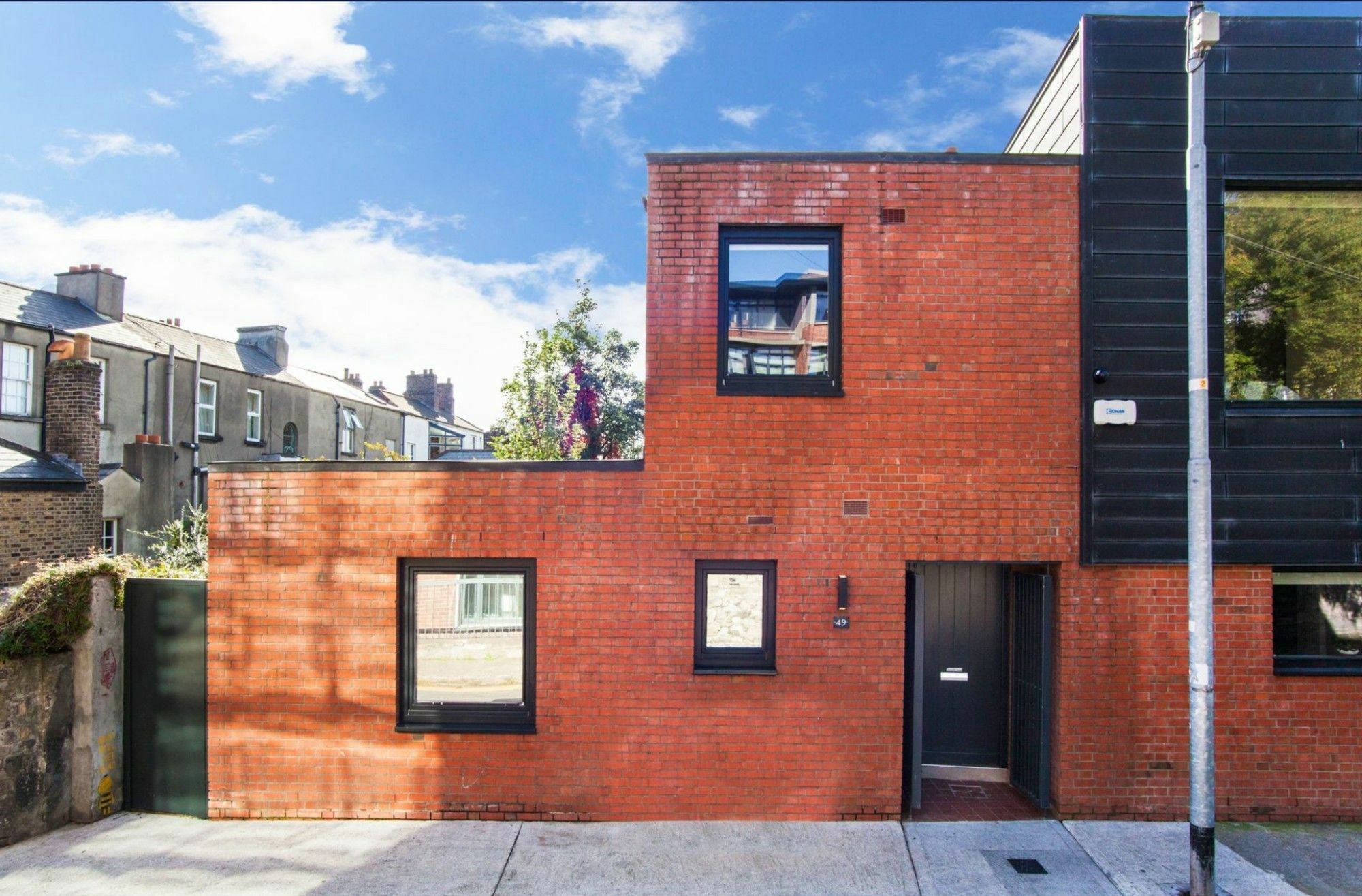 2 Bedroom With Private Patio *