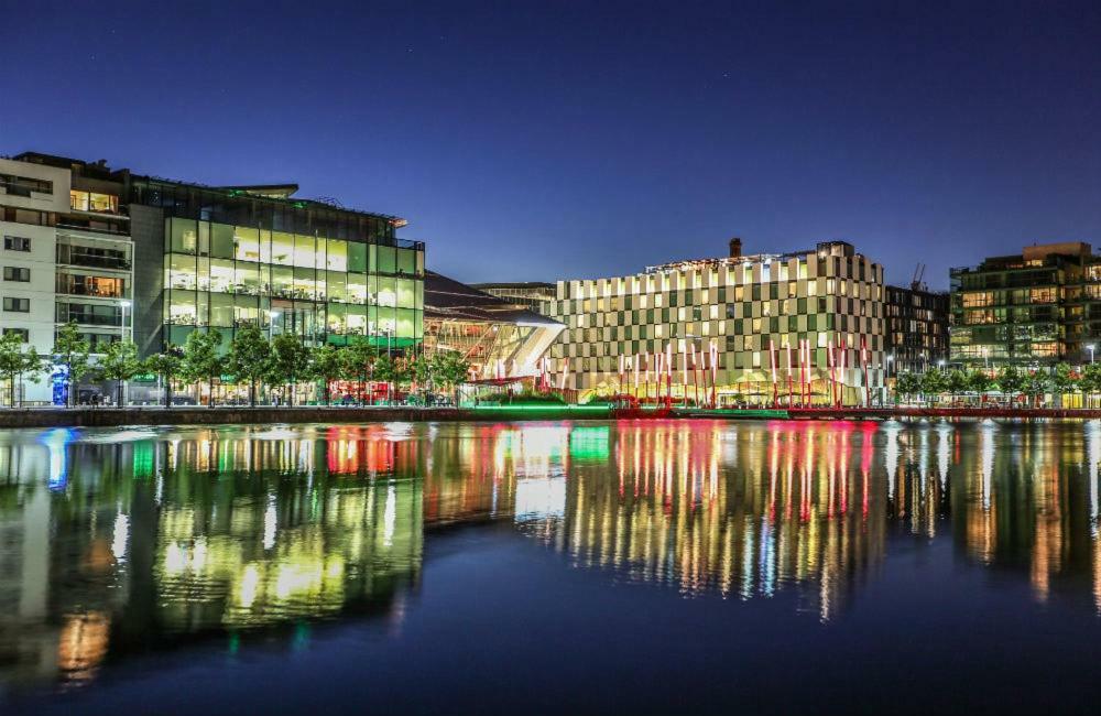Grand Canal Dock Waterfront Luxury * Dublin