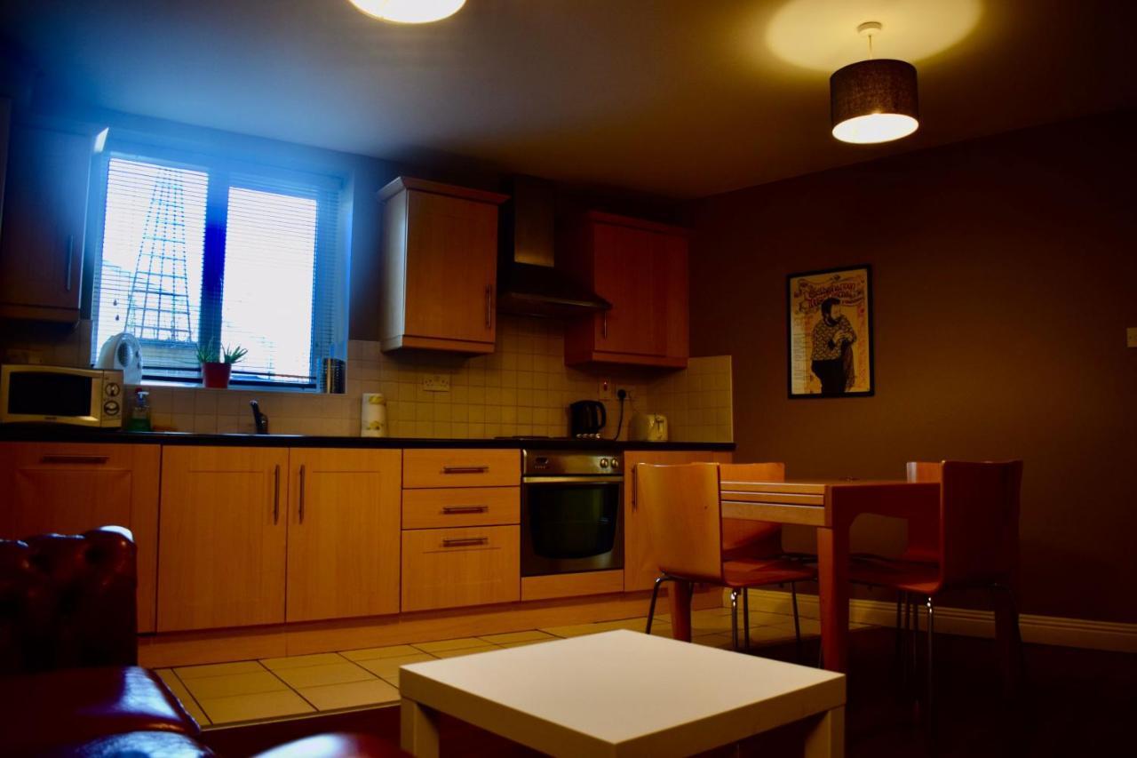 Apartment Modern 2 Bedroom Flat Above Family Run Pub *
