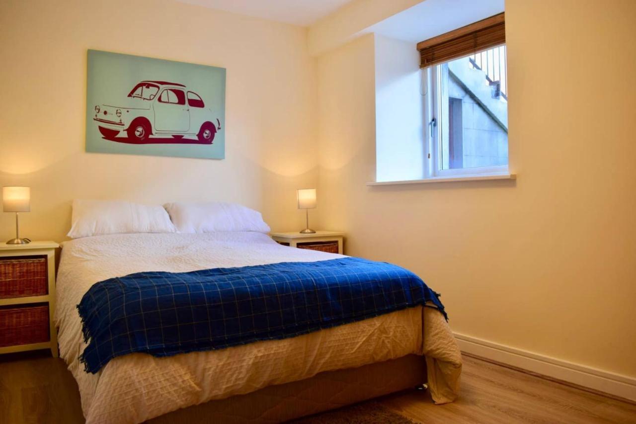 Spacious And Bright 2 Bedroom In 2 Dublin