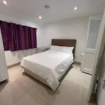 Lovely Dublin Home - Just 15 Mins To City Centre