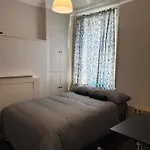 Superb Double Room Near Croke Park - 6