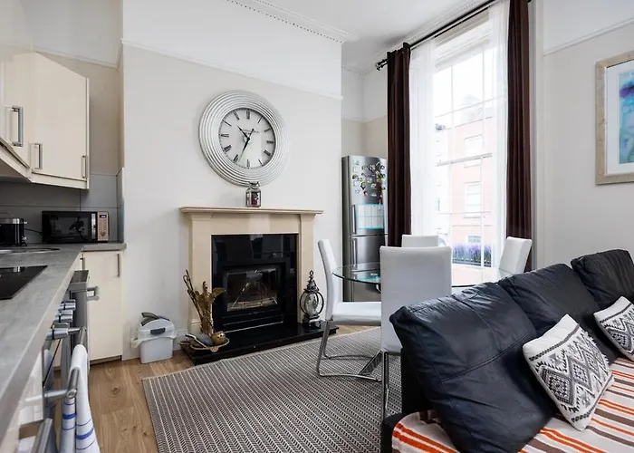 3 Bed Apt In Phibsborough-12 Min Walk To The Spire