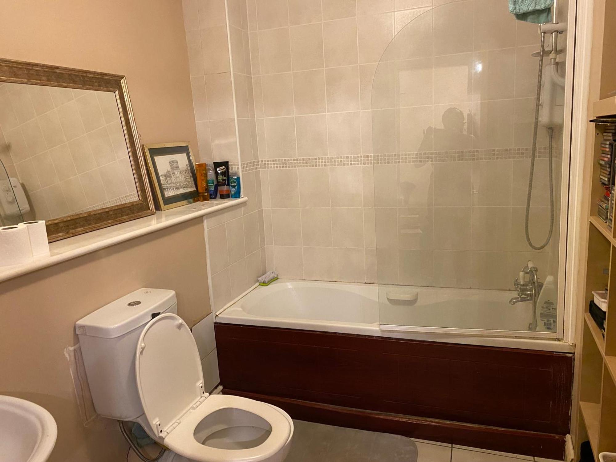 Homestay Comfy Near Airport With Free Parking